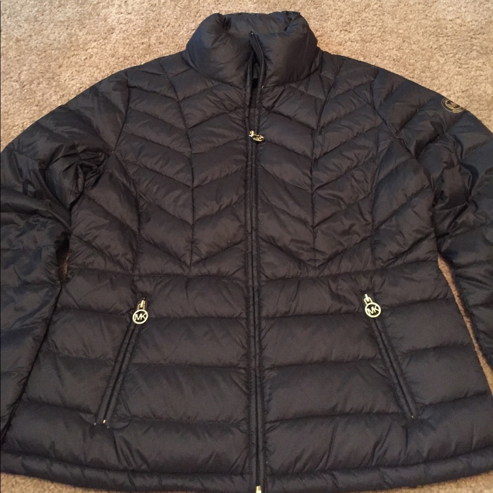 Black Michael Kors puffy jacket, large
